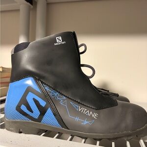 Salomon Vitane Black and Blue Ski Boots